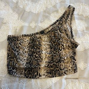 Windsor shoulder crop top cheetah print